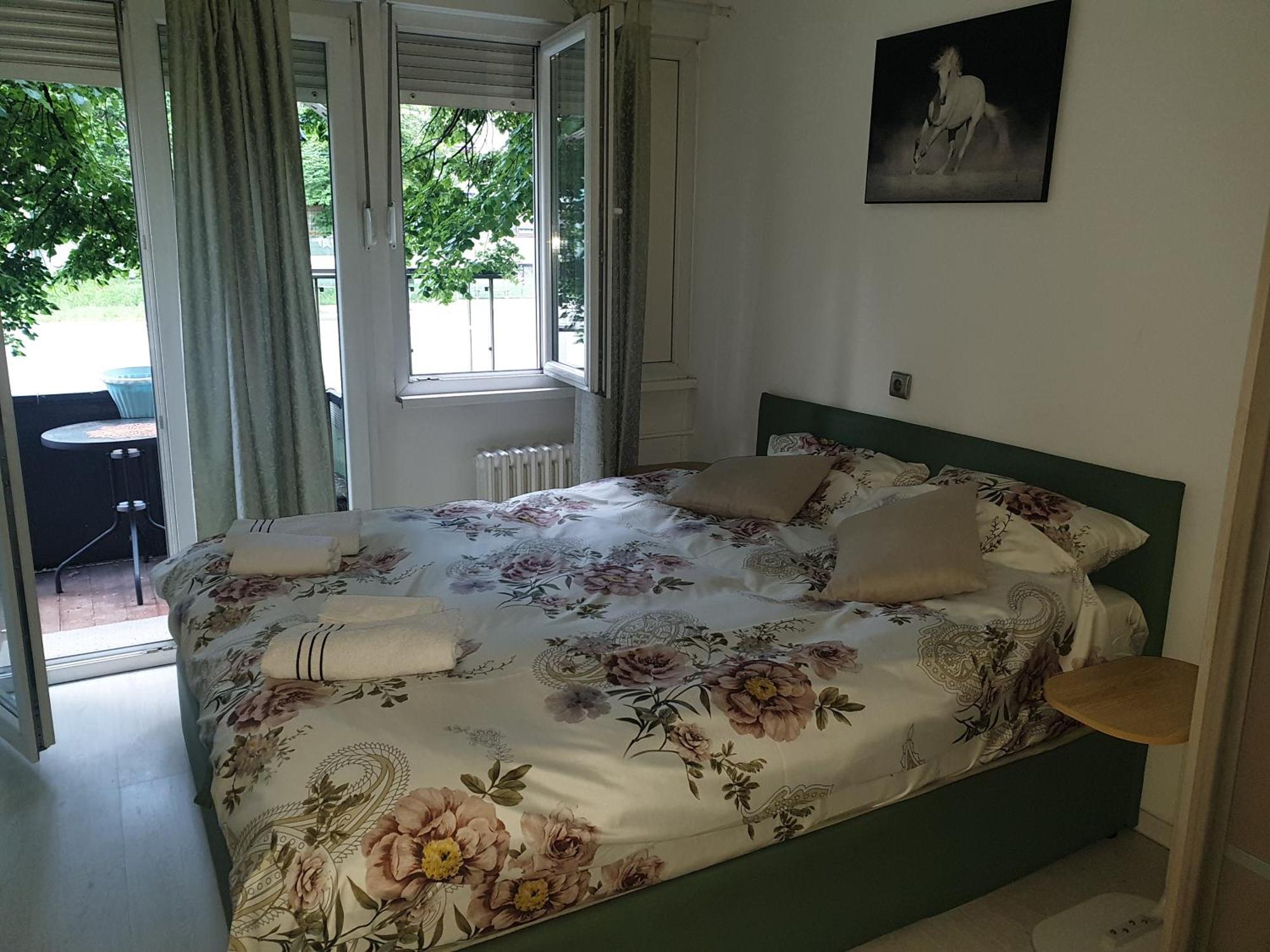 Apartman Oli Сараево Экстерьер фото